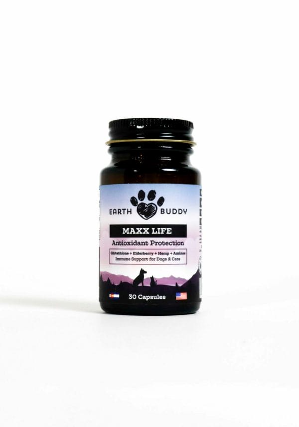 A bottle of Earth Buddy Maxx Life Glutathione for dogs and cats.